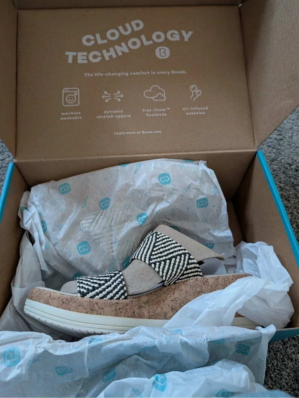 Bzees Women's Wedge Sandals Cork Platform & Black White Striped Straps 7.5 NIB
